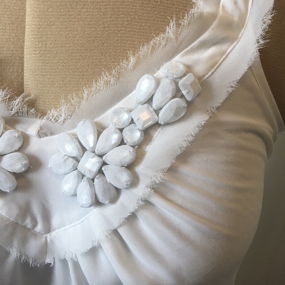 Banana Republic white fringe flower bead tank top Size XS - Picture 4 of 8